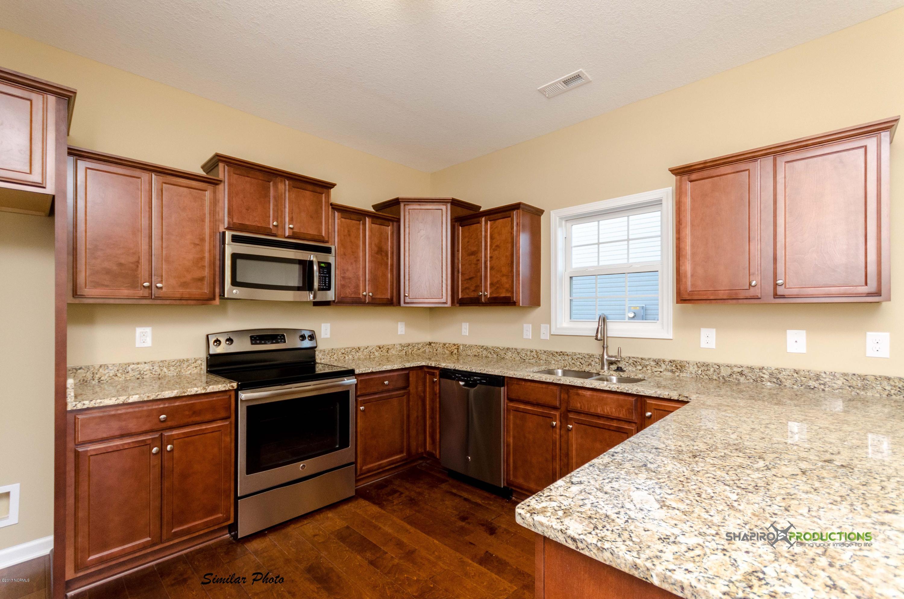 201 Mango Place South Hubert, NC 28539 - Photo 10 of 33 11