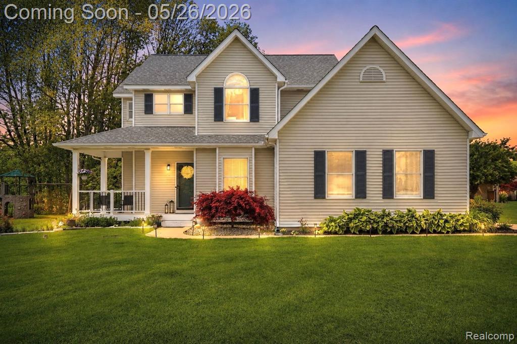 2389 Golfview Circle Fenton, MI 48430 - Photo 1 of 46