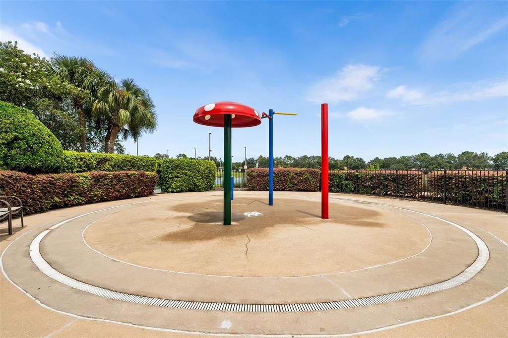 4098 Southwest 47th Court Ocala, FL 34474 - Photo 41 of 44 a swimming pool with a yard