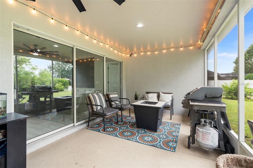 4098 Southwest 47th Court Ocala, FL 34474 - Photo 7 of 44 a room with furniture