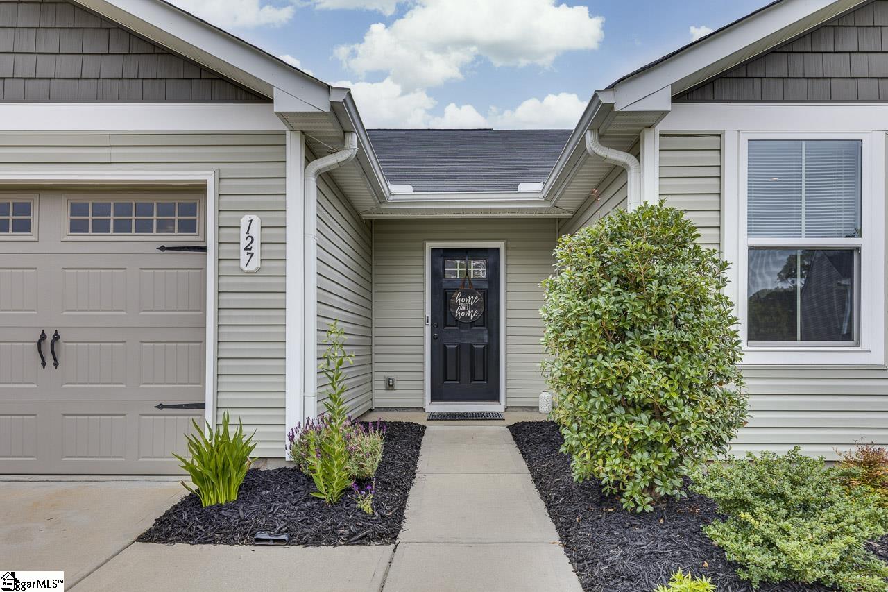 127 Ralston Road Greer, SC 29651 - Photo 4 of 19