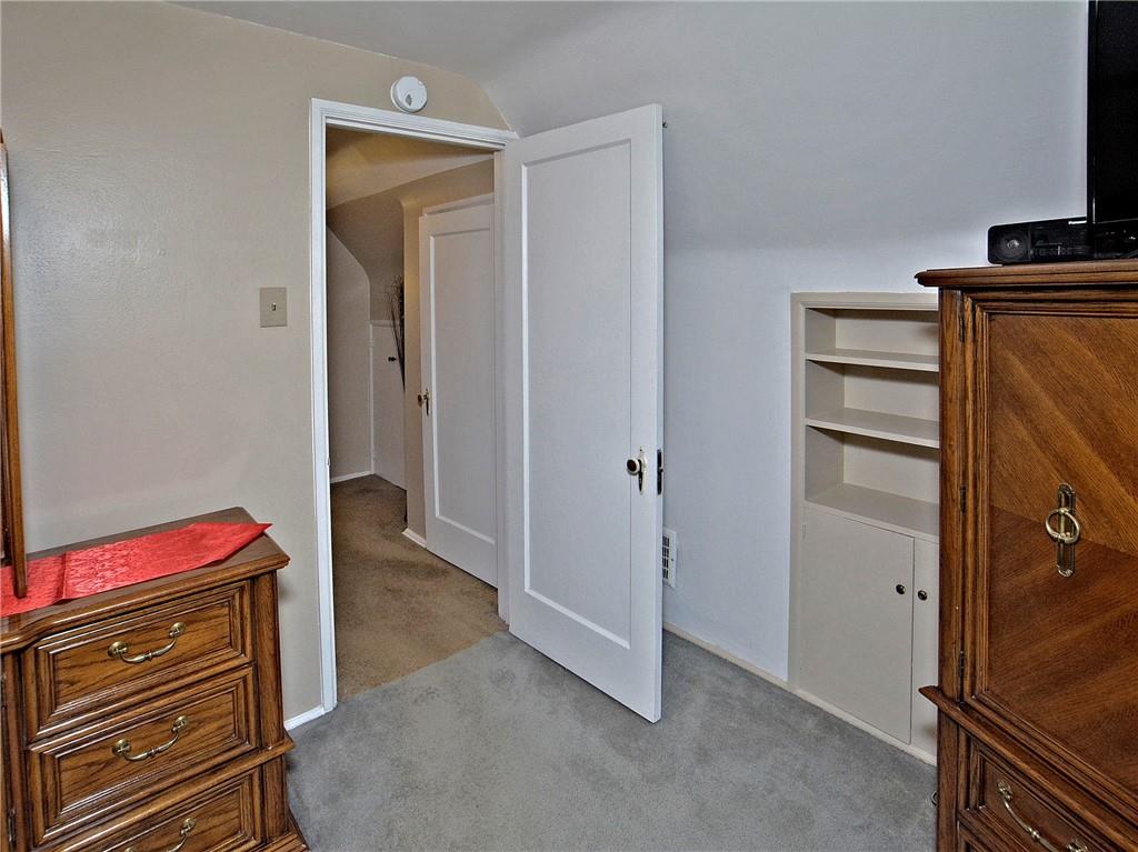 3737 Rural Court East Pittsburgh, PA 15221 - Photo 13 of 22 Gallery Image 13