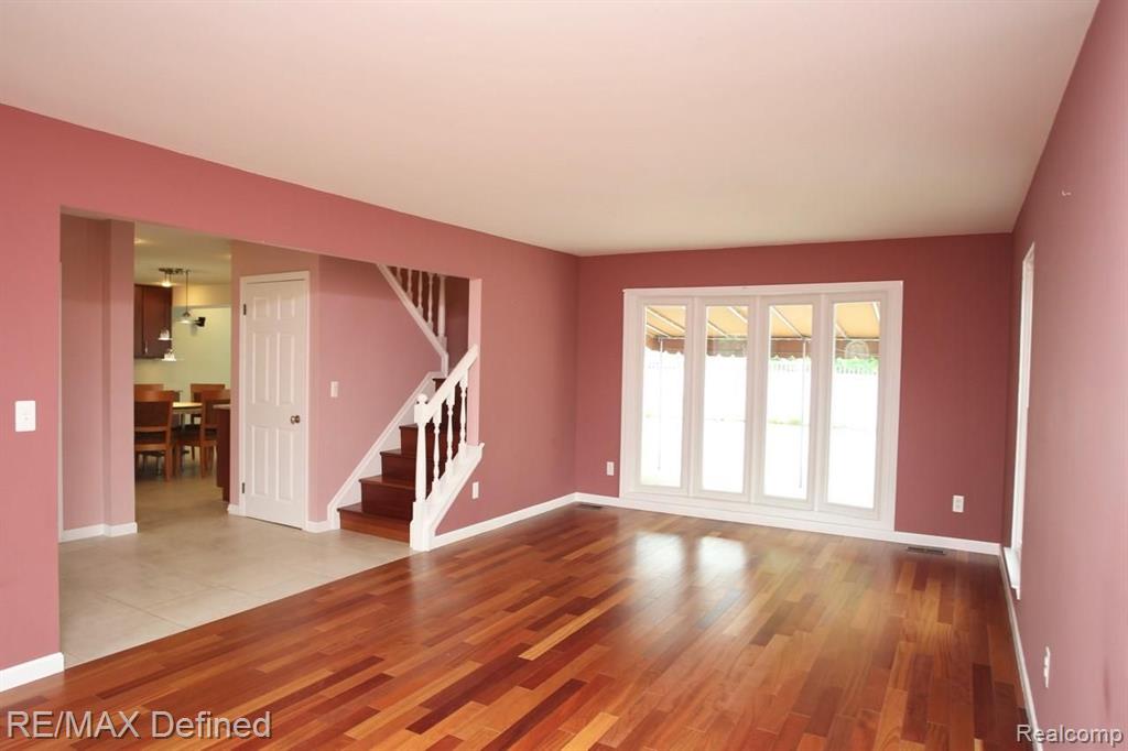 943 Downhill Lane Rochester Hills, MI 48307 - Photo 20 of 43