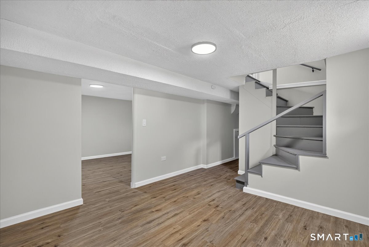 5 Lynmot Road Hamden, CT 06514 - Photo 22 of 33