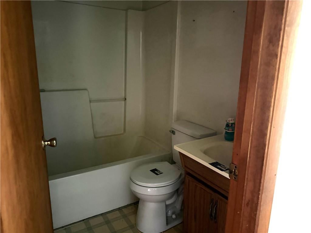 362 Stoneboro Road Grove City, PA 16127 - Photo 8 of 20 MAIN BATH