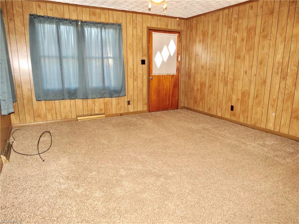 1236 Wolf Island Road Reidsville, NC 27320 - Photo 5 of 14 Gallery Image 5