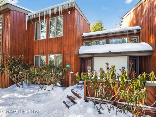 $369,900 | 82 Doe Run Lake, Lake Harmony, PA 18624