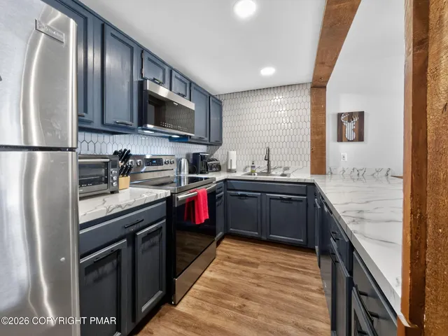 $369,900 | 82 Doe Run Lake, Lake Harmony, PA 18624