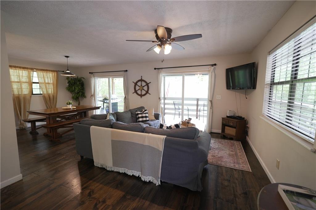 1071 Sandy Run Drive Sparta, GA 31087 - Photo 2 of 29