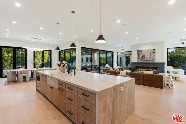 $6,595,000 | 5064 Encino Avenue, Encino, CA 91316