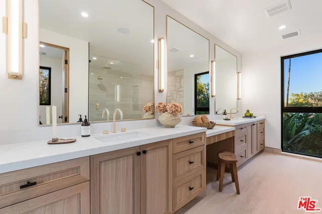 $6,595,000 | 5064 Encino Avenue, Encino, CA 91316