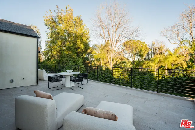 $6,595,000 | 5064 Encino Avenue, Encino, CA 91316