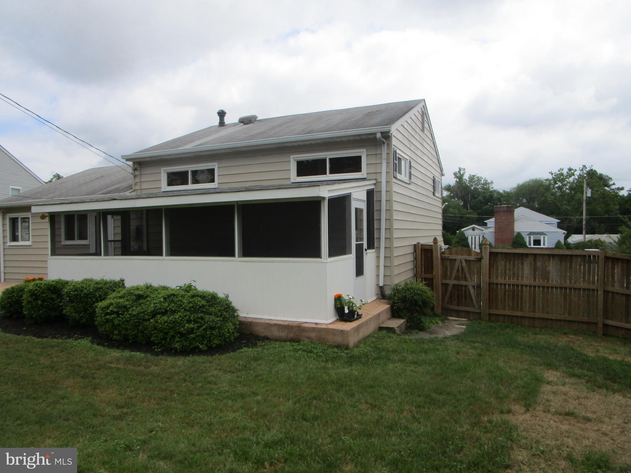 5802 Oakland Road Halethorpe, MD 21227 - Photo 6 of 24 Gallery Image 6
