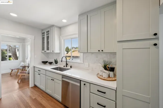 $1,029,000 | 959 Kains Avenue, Albany, CA 94706