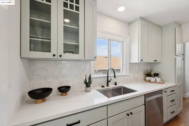 $1,029,000 | 959 Kains Avenue, Albany, CA 94706