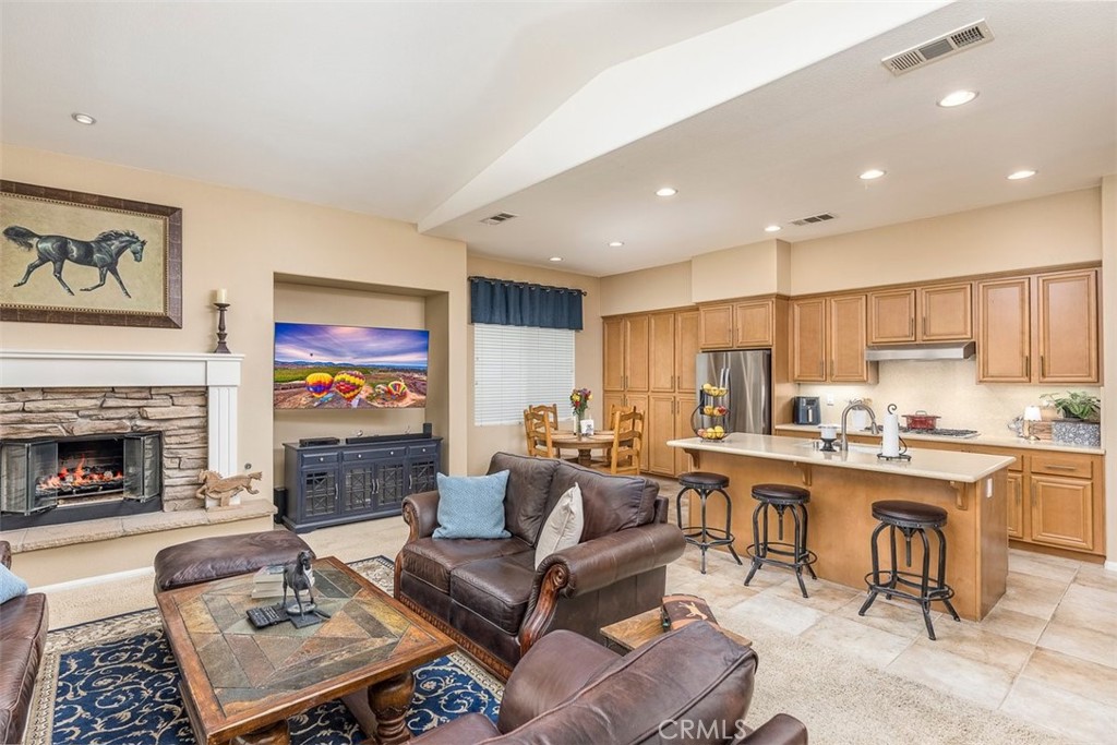 43922 Country Ridge Court Temecula, CA 92592 - Photo 21 of 61 Family Room