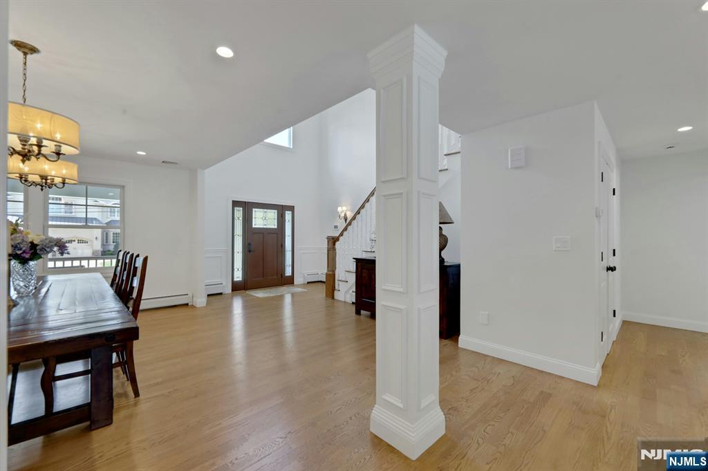 23 Hollybrook Road Paramus, NJ 07652 - Photo 7 of 50 Gallery Image 7