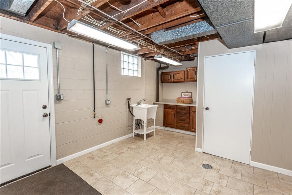 928 Unity Trestle Road Pittsburgh, PA 15239 - Photo 22 of 25