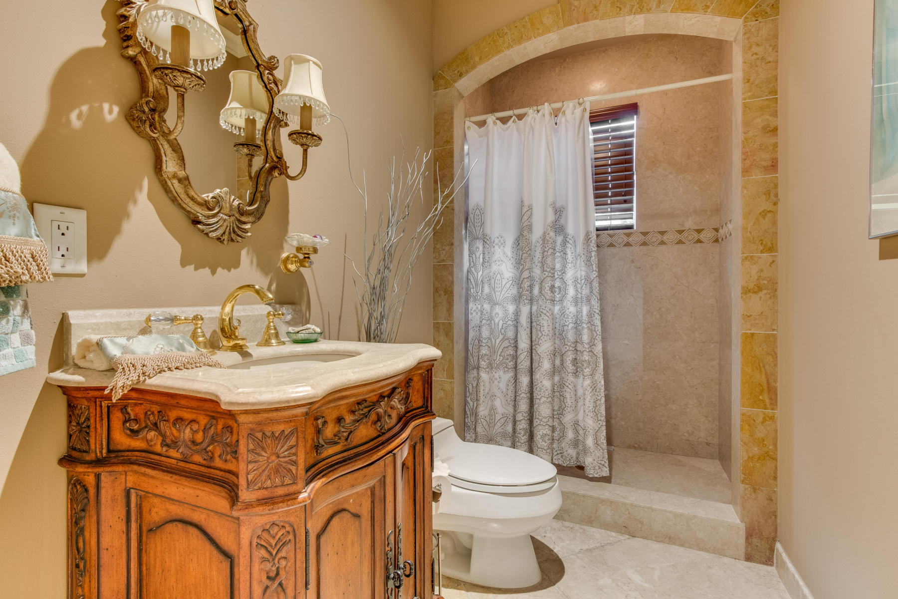 4890 Regency Court Boca Raton, FL 33434 - Photo 17 of 41 Guest Suite full bath