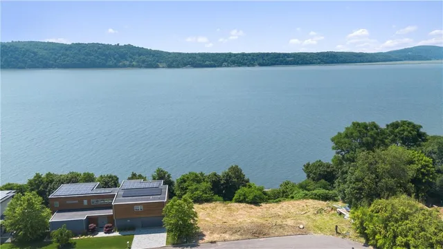 $999,000 | 11 Fairlawn Avenue, Dobbs Ferry, NY 10522