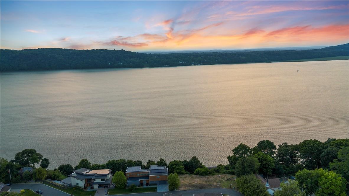 11 Fairlawn Avenue Dobbs Ferry, NY 10522 - Photo 7 of 9 View of water view
