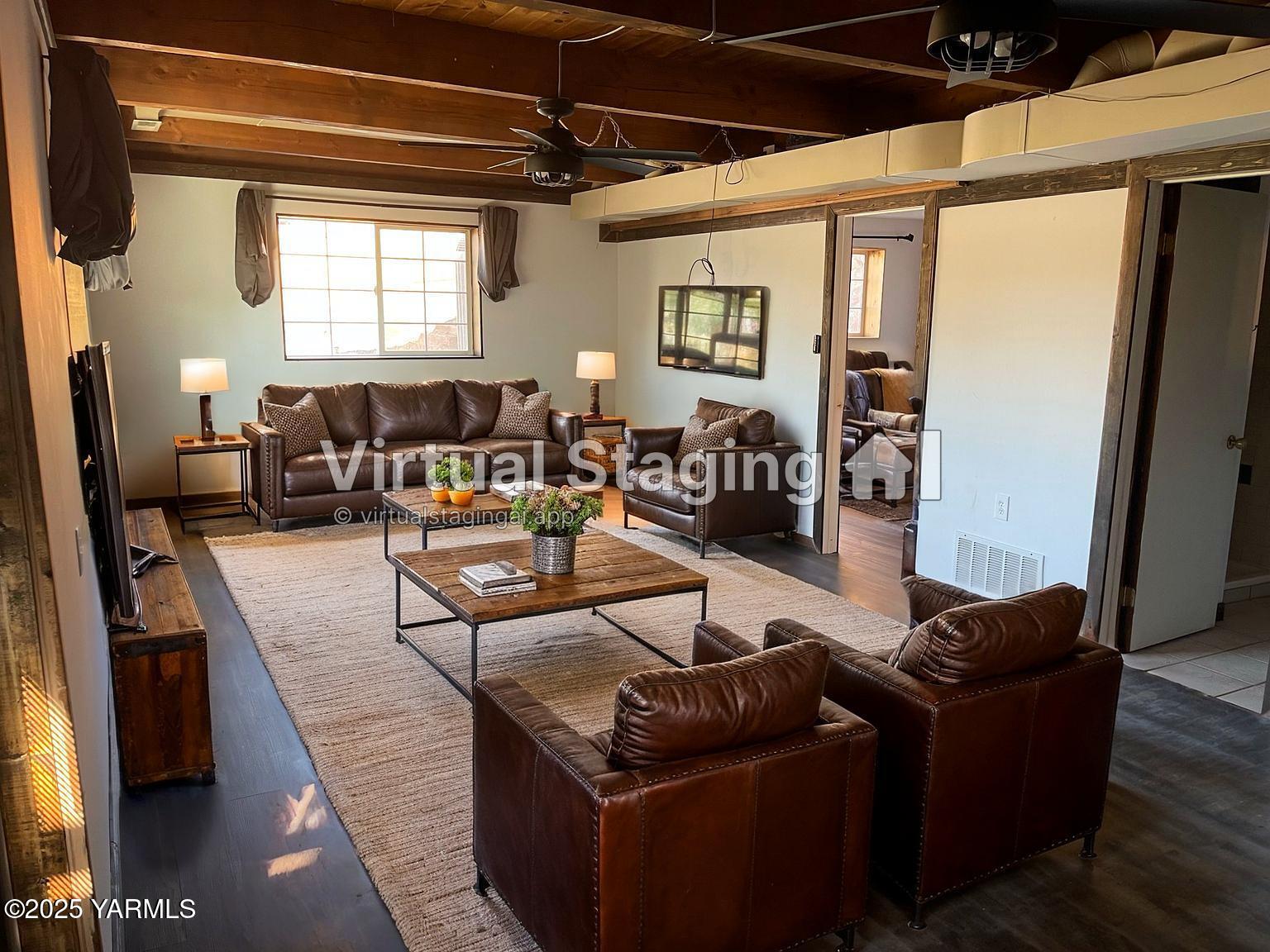 1602 Stein Road Yakima, WA 98908 - Photo 22 of 40 tempImageQDzrck - Living Room - Industri
