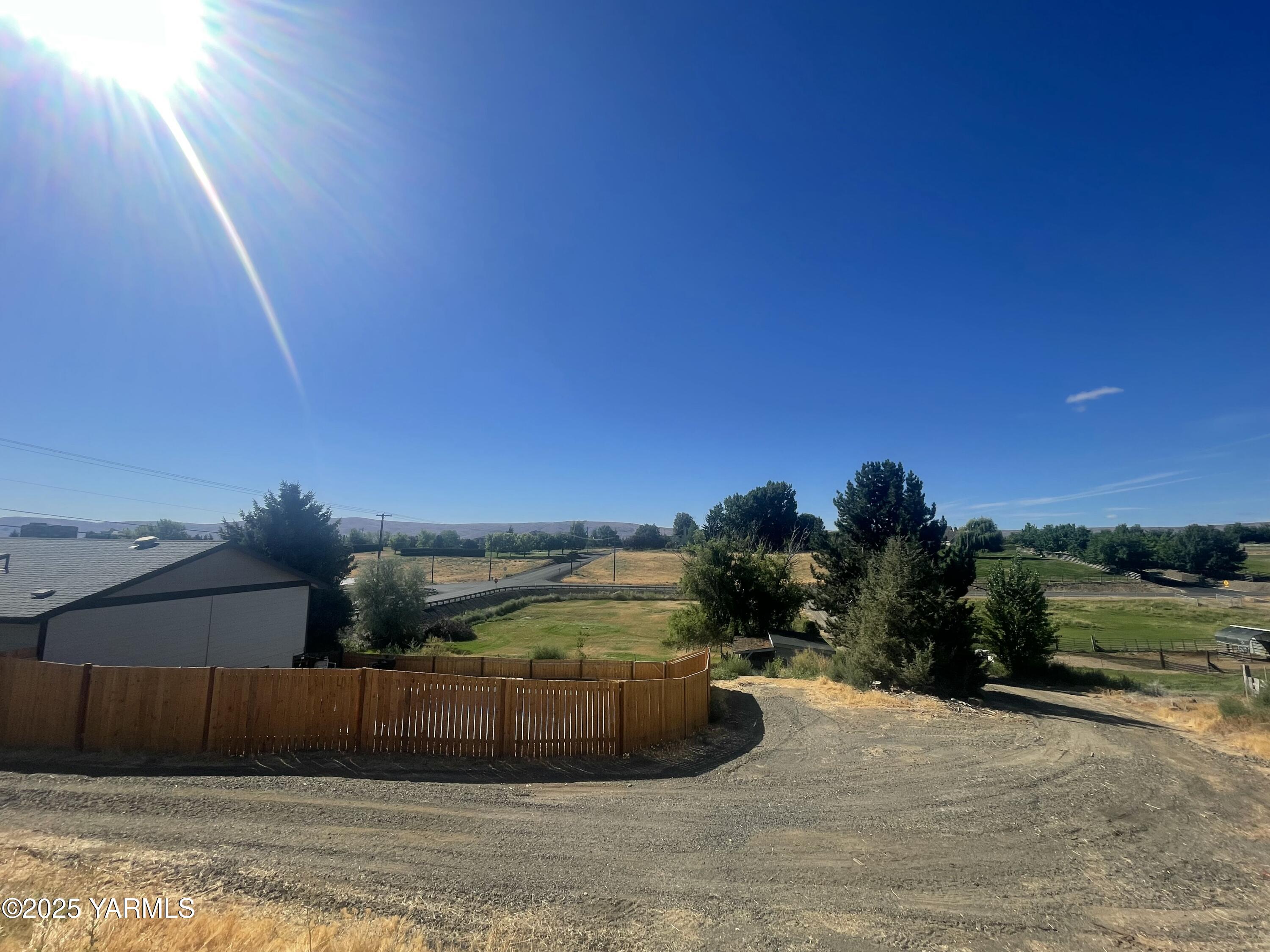 1602 Stein Road Yakima, WA 98908 - Photo 27 of 40 IMG_4289