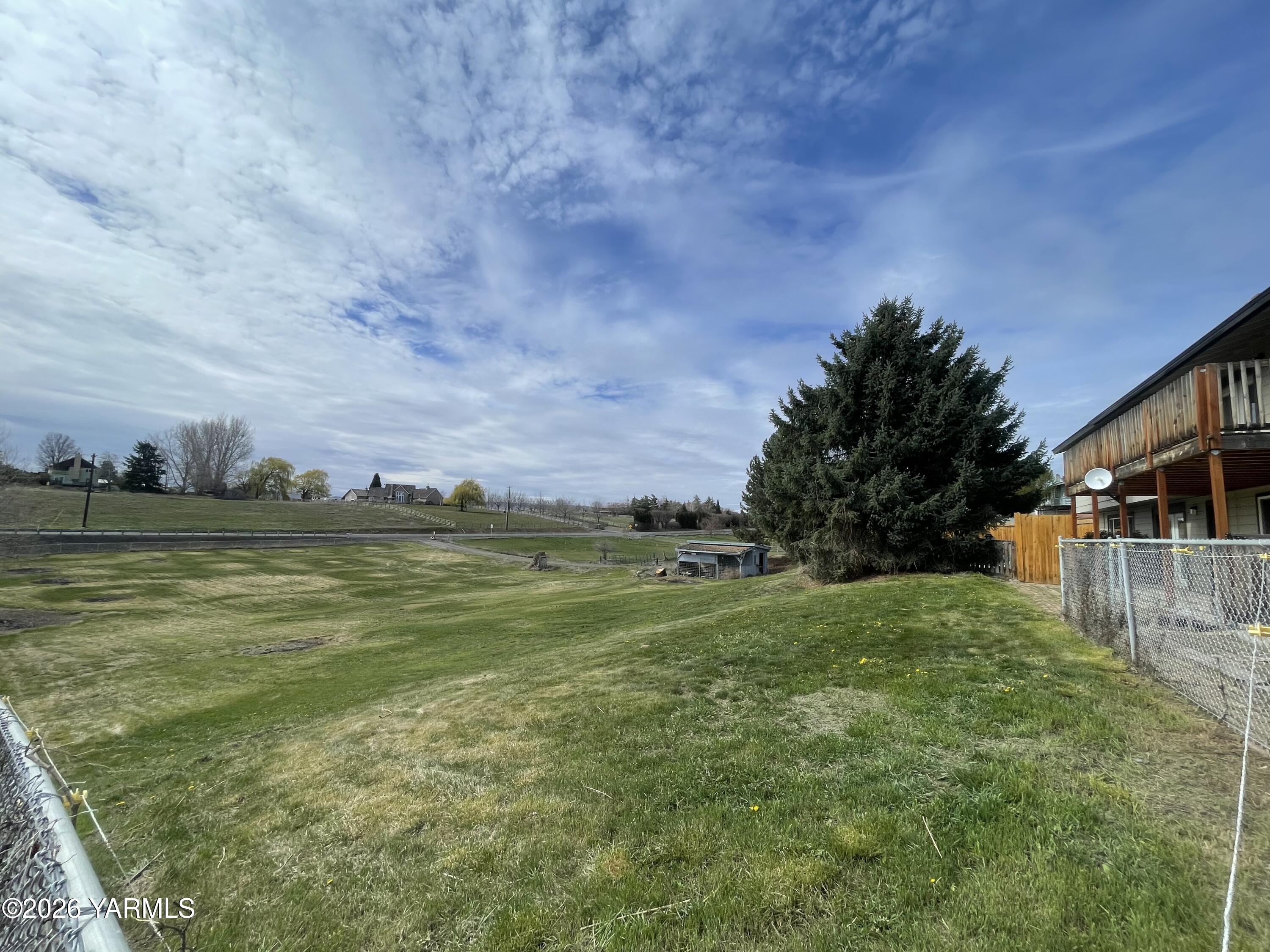 1602 Stein Road Yakima, WA 98908 - Photo 33 of 40 IMG_4986