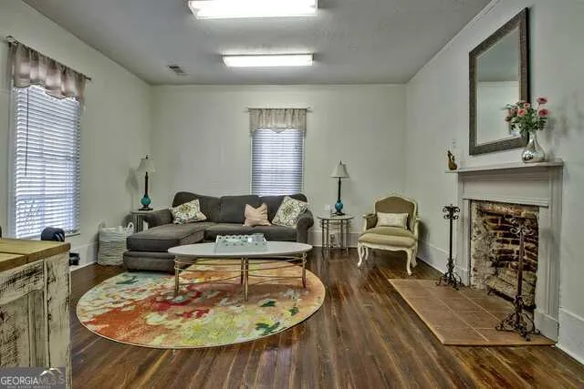 $2,500 | 135 Glynn Street North, Fayetteville, GA 30214