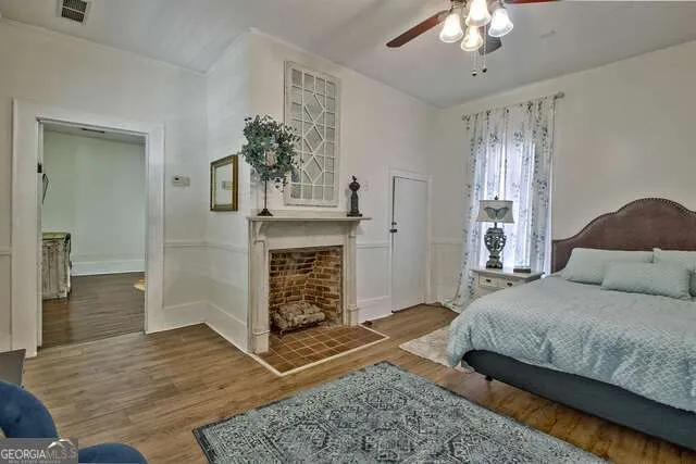 $2,500 | 135 Glynn Street North, Fayetteville, GA 30214