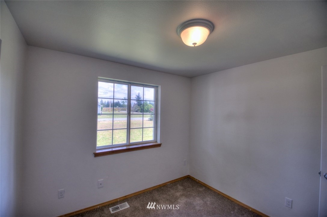 7811 196th Lane Southwest Rochester, WA 98579 - Photo 19 of 25