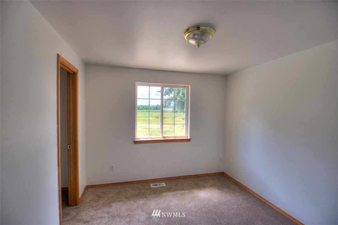 7811 196th Lane Southwest Rochester, WA 98579 - Photo 20 of 25