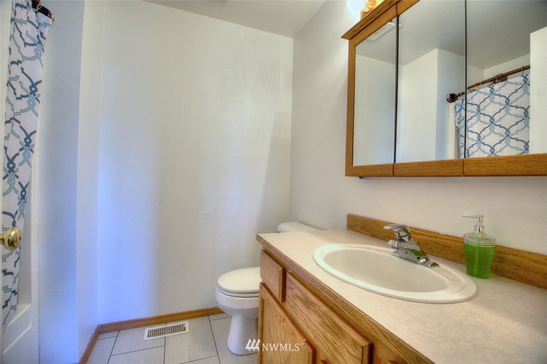 7811 196th Lane Southwest Rochester, WA 98579 - Photo 21 of 25