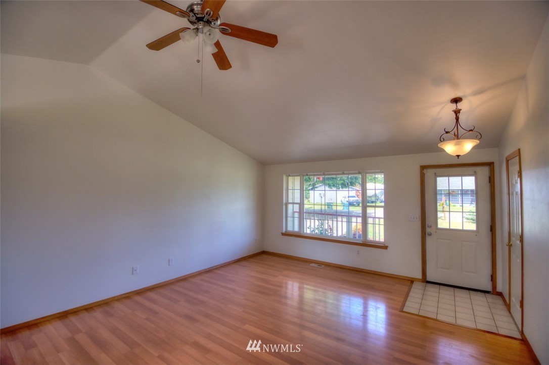 7811 196th Lane Southwest Rochester, WA 98579 - Photo 7 of 25