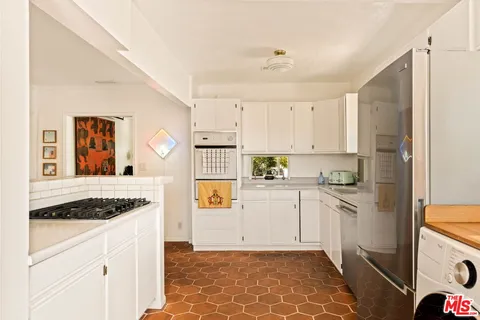 $999,000 | 5158 Almaden Drive, Los Angeles, CA 90042