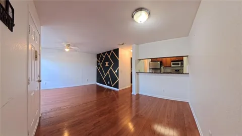 $185,000 | 5440 South MacDill Avenue, Unit 1I, Tampa, FL 33611