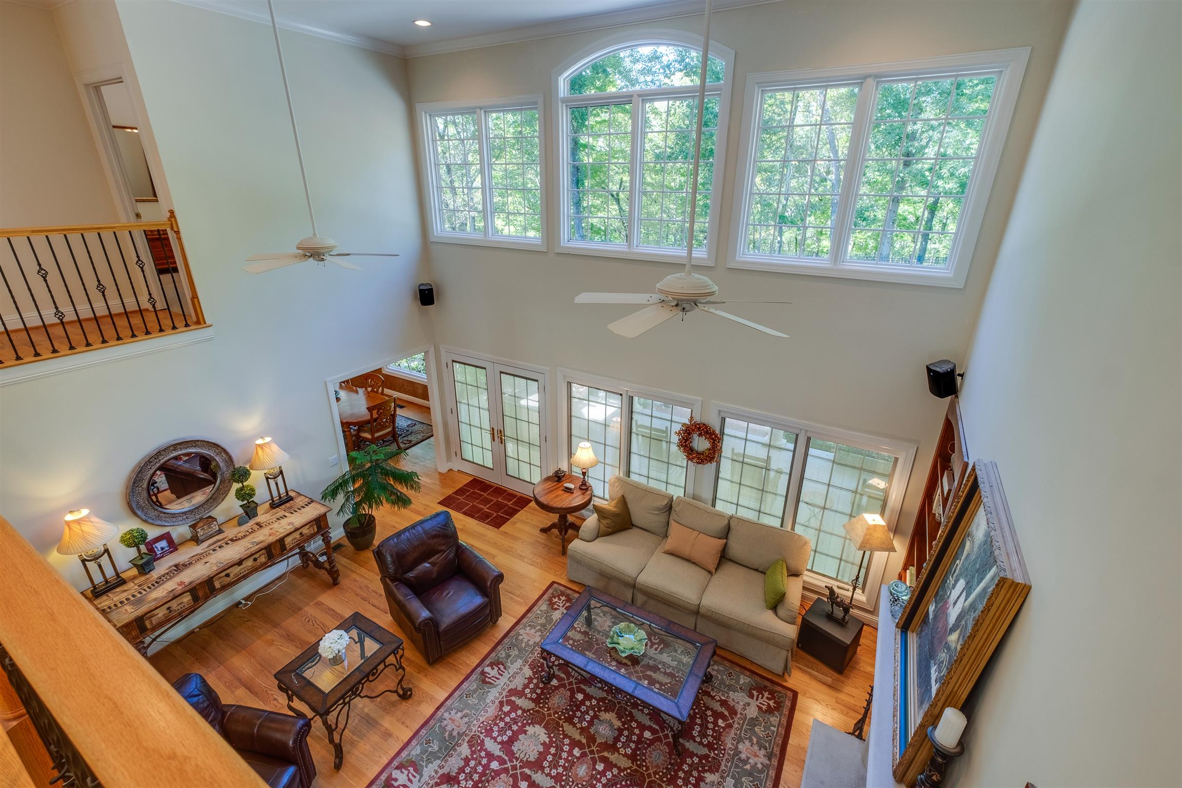 7446 River Rd Pike Nashville, TN 37209 - Photo 6 of 30 a living room with furniture and a window