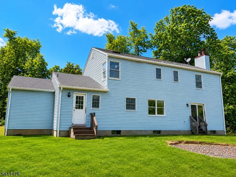 124 Perryville Road Pittstown, NJ 08867 - Photo 2 of 41