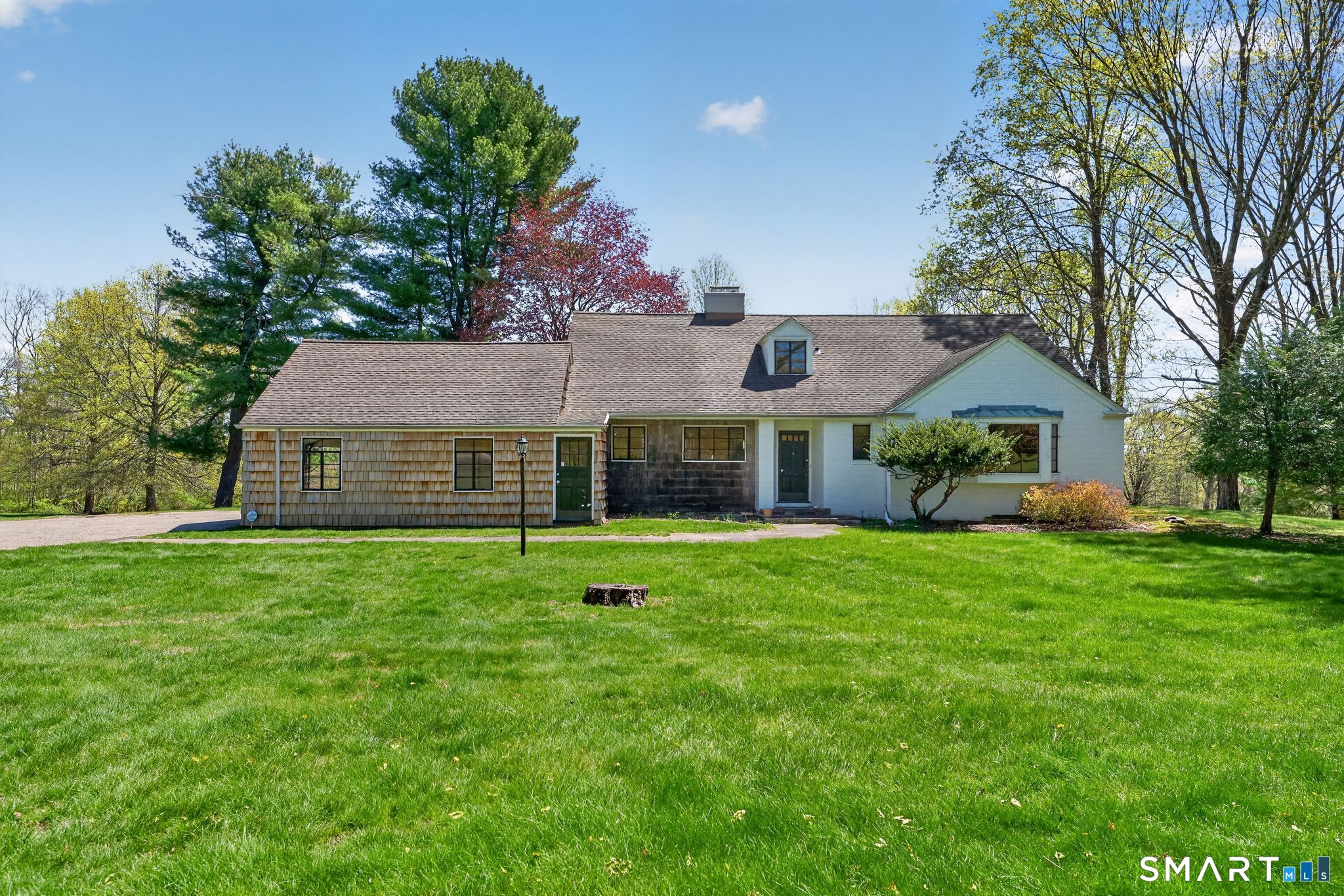 103 Ansonia Road Woodbridge, CT 06525 - Photo 1 of 32