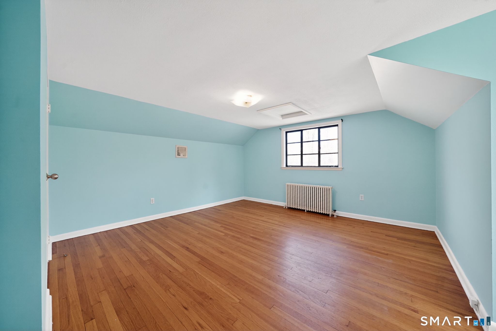 103 Ansonia Road Woodbridge, CT 06525 - Photo 24 of 32