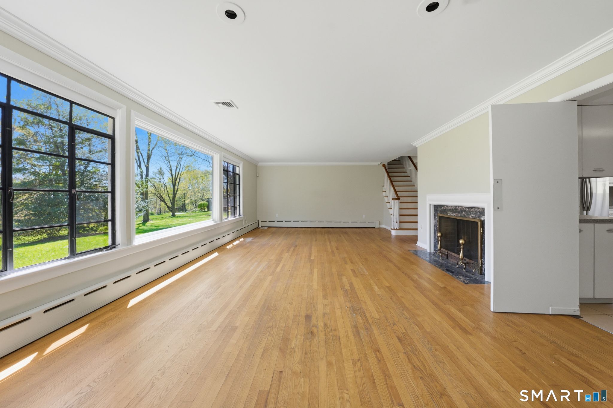 103 Ansonia Road Woodbridge, CT 06525 - Photo 7 of 32