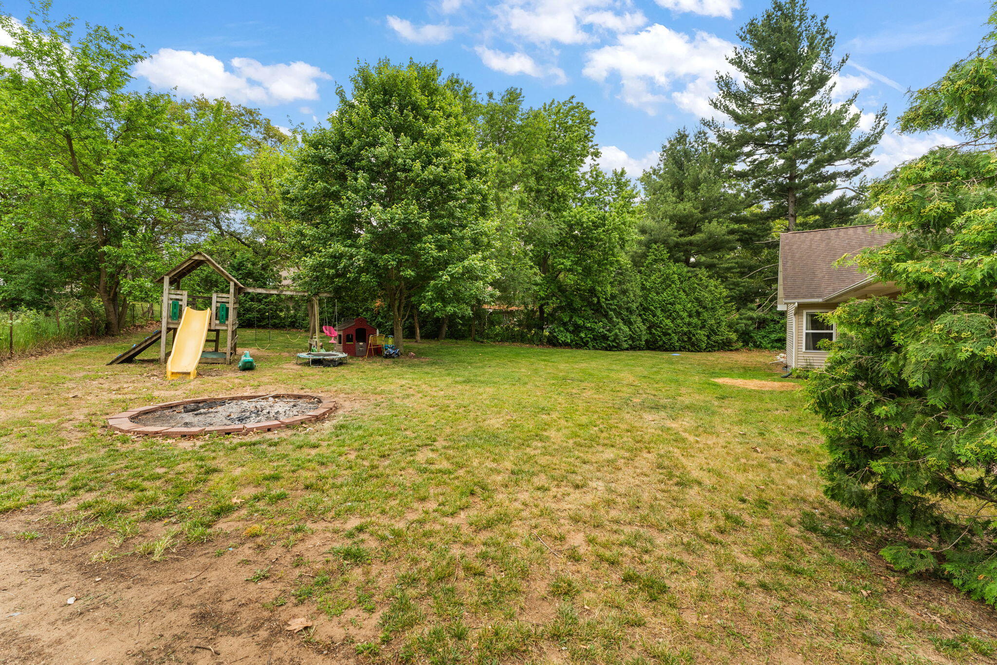 7459 Spring Court Demotte, IN 46310 - Photo 24 of 34 2048x1365