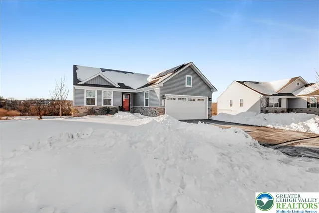 $448,500 | 4211 Mimosa Lane, Whitehall, PA 18052