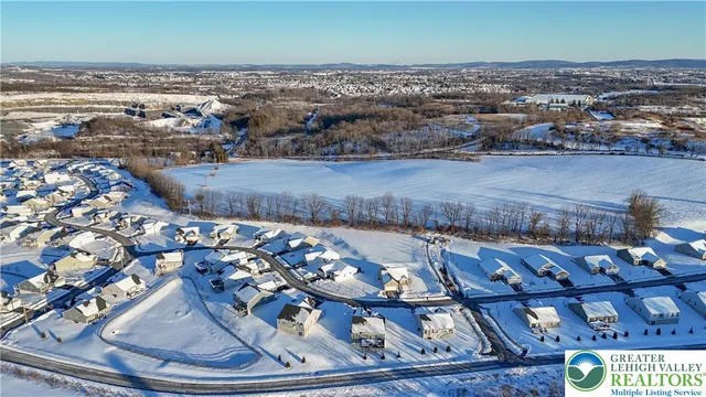 $448,500 | 4211 Mimosa Lane, Whitehall, PA 18052