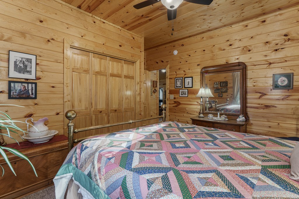 110 Rustic Pne Ridge Murphy, NC 28906 - Photo 32 of 47