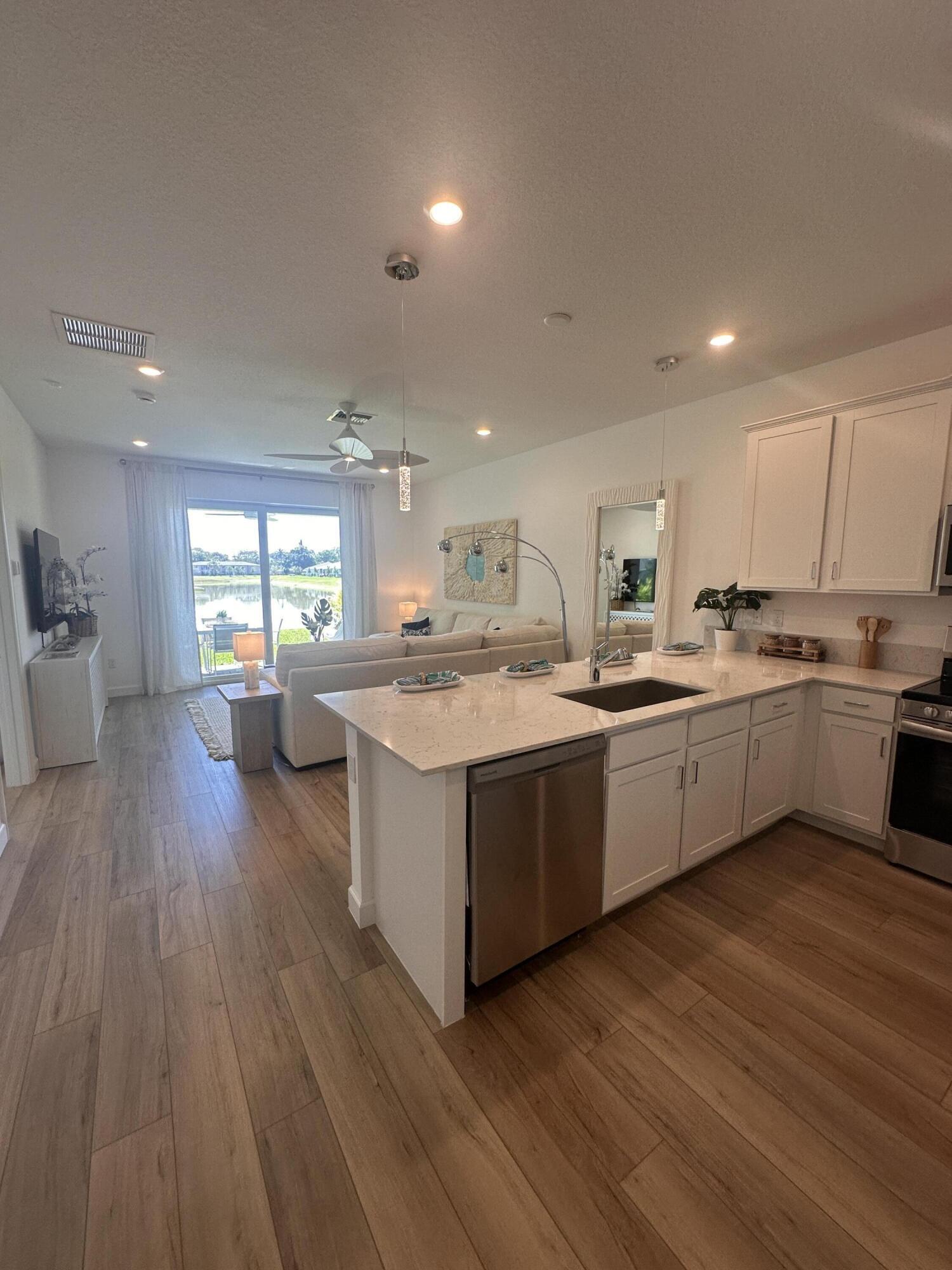 13776 Hero Path Delray Beach, FL 33484 - Photo 29 of 55 104