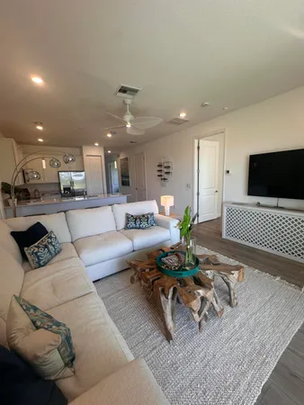 $3,300 | 13776 Hero Path, Delray Beach, FL 33484