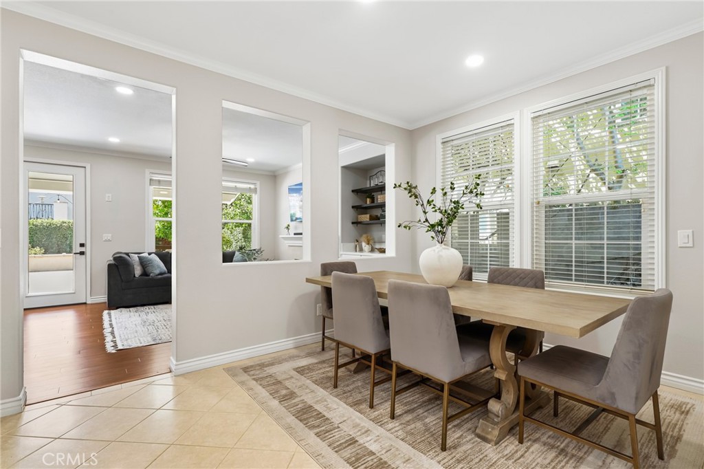 15 Bel Spring Irvine, CA 92602 - Photo 7 of 77