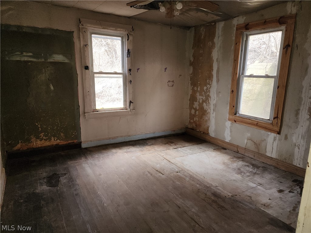 67915 Crosley Road Bridgeport, OH 43912 - Photo 14 of 22 Gallery Image 14