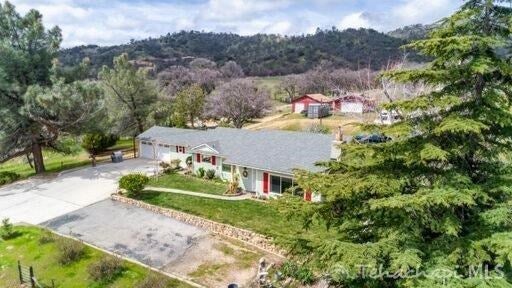 21305 Old Town Road Tehachapi, CA 93561 - Photo 19 of 26 Gallery Image 19